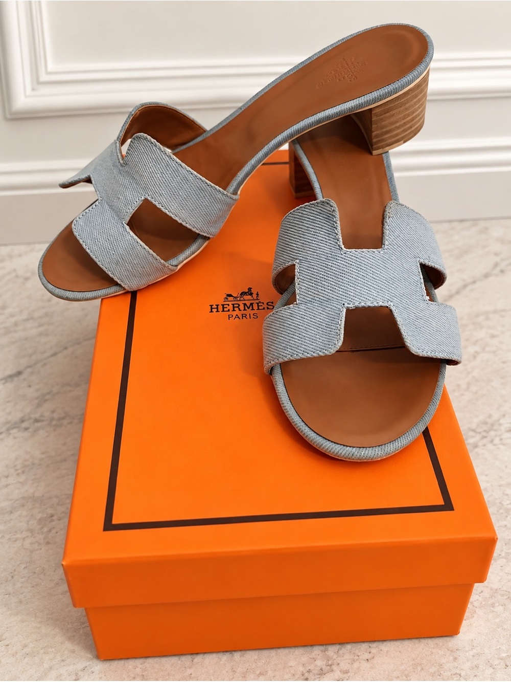 Hermes Denim H-Plate Mule Sandals in Light Blue - Picture 2 of 3